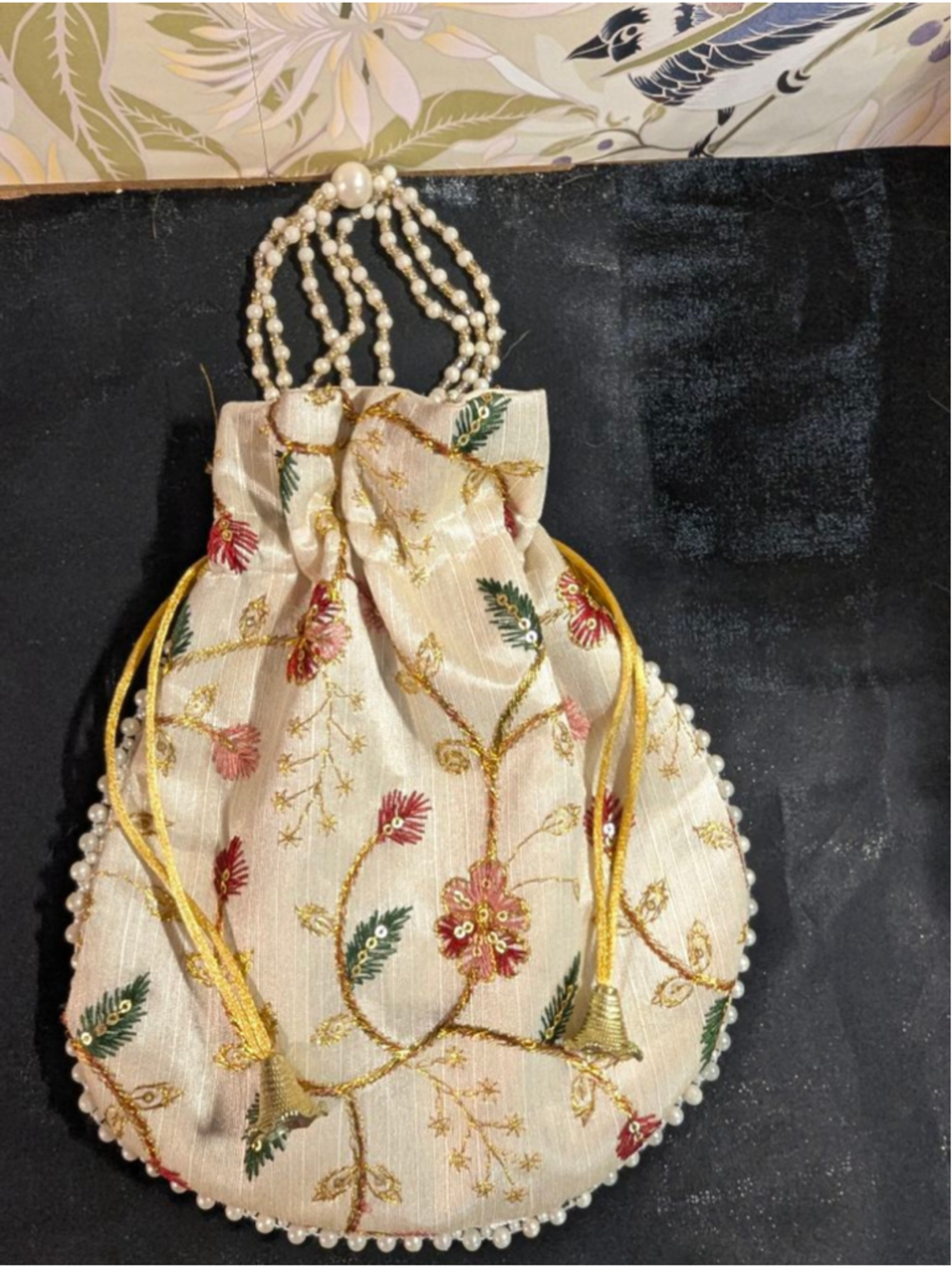 Women's Unbranded Beige Gold Floral Embroidered Clutch One Size